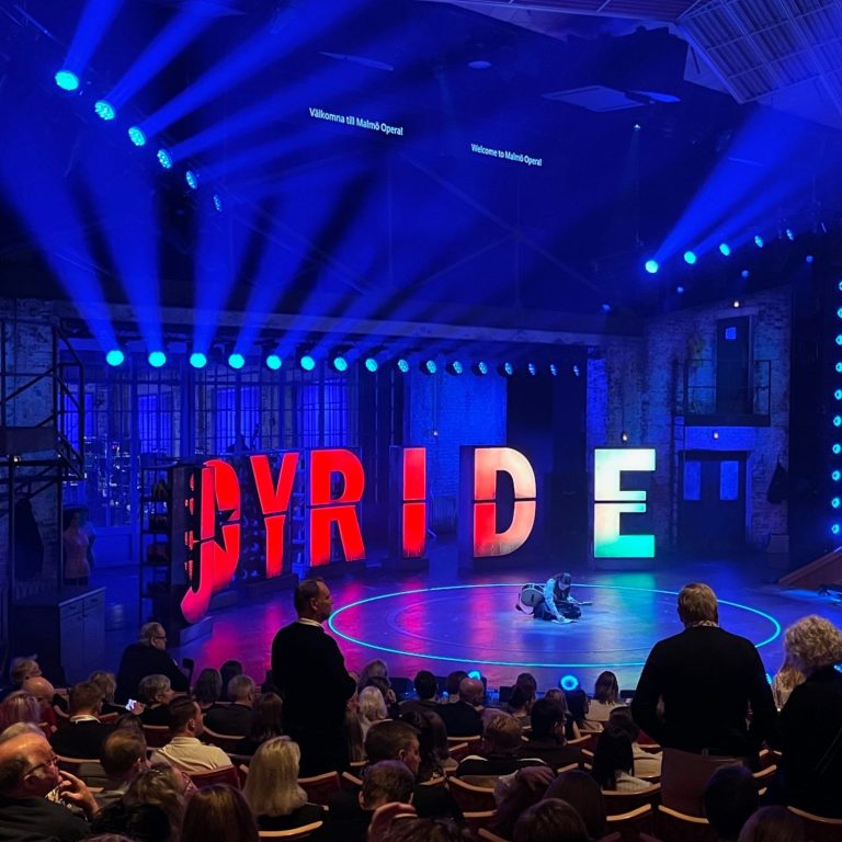 Bild innan föreställning av Joyride på Malmö Opera.