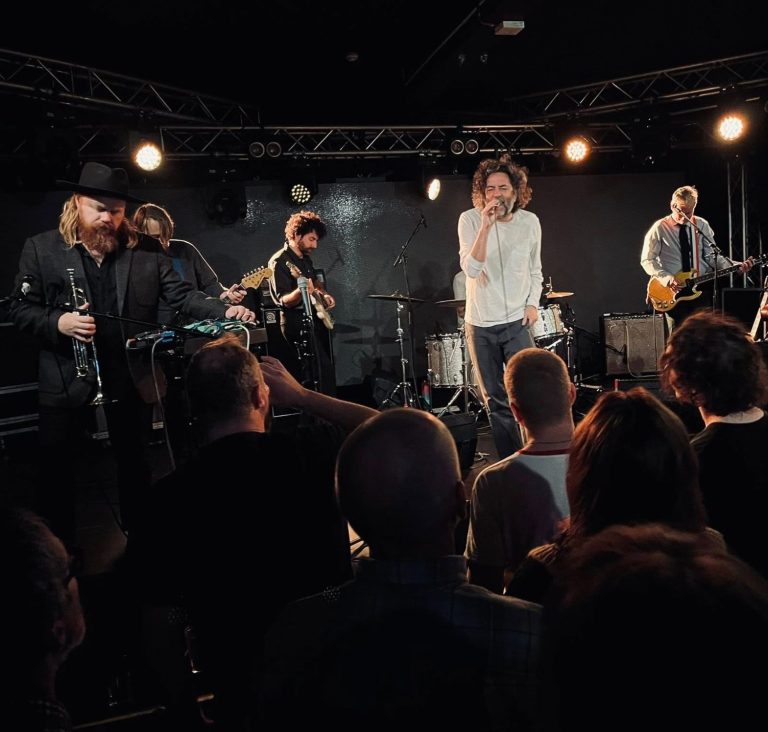 Bild från konsert med Destroyer i Mlmö.