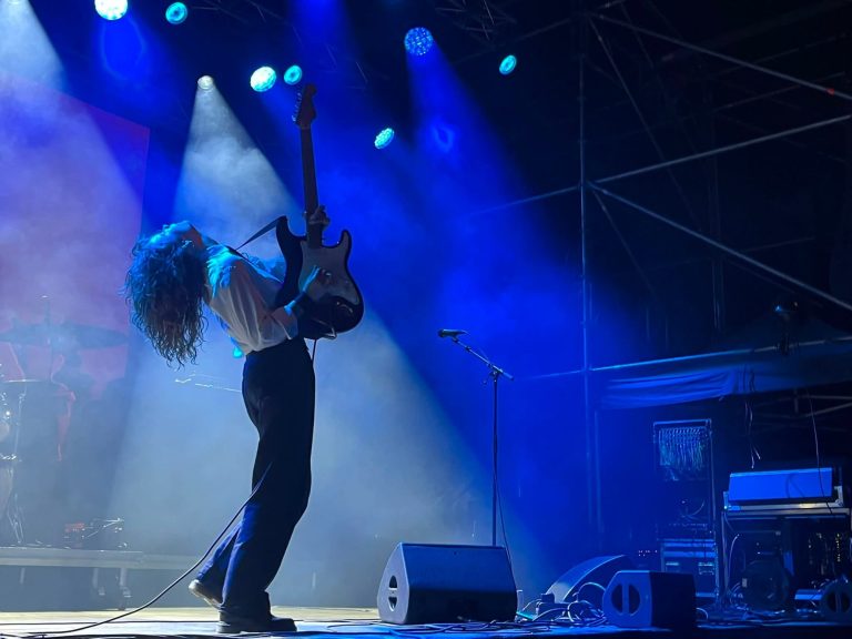 Konsert med Svart ridå på Way Out West